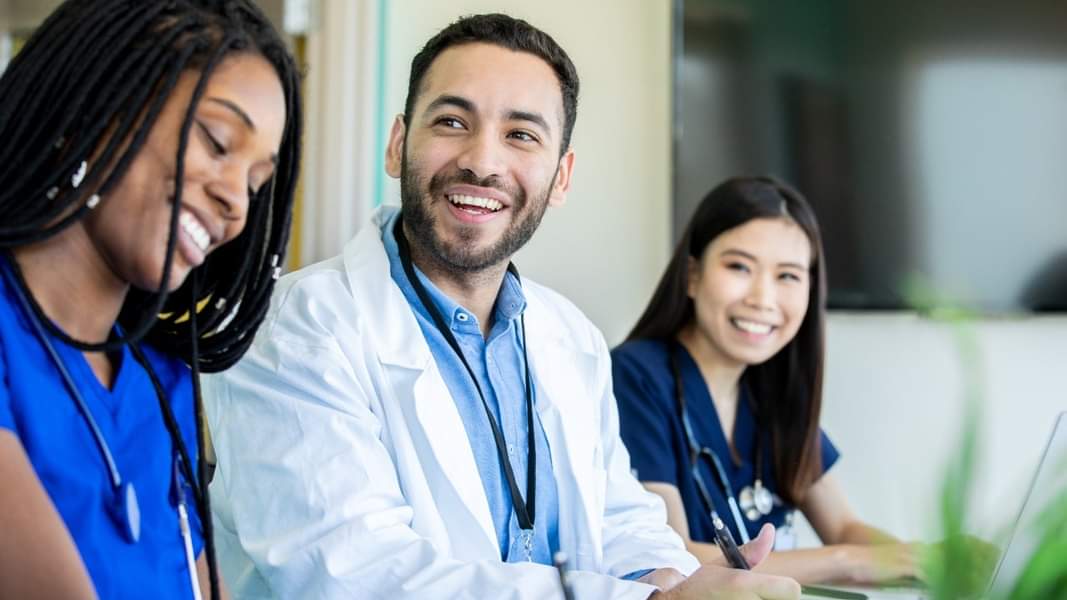 Looking for a way to make home buying easier for physicians? 👩‍⚕️🏠