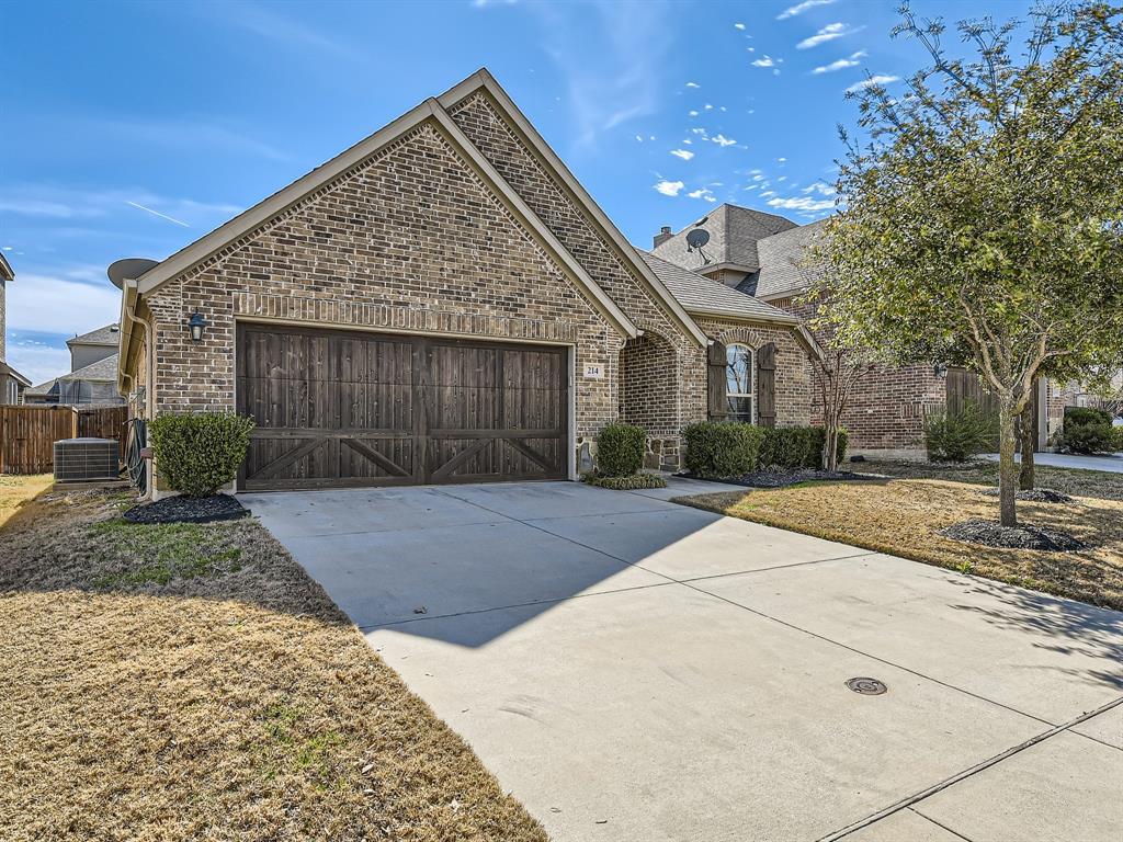 NEW DFW LISTING! 214 Bentley Drive, Midlothian, TX 76065-1640