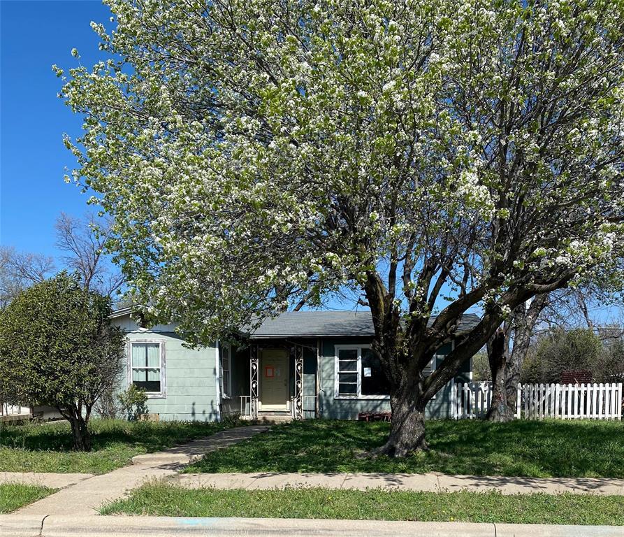 NEW DFW LISTING! 1200 Lilac Street, Fort Worth, TX 76110-1968, Lawn Place Add