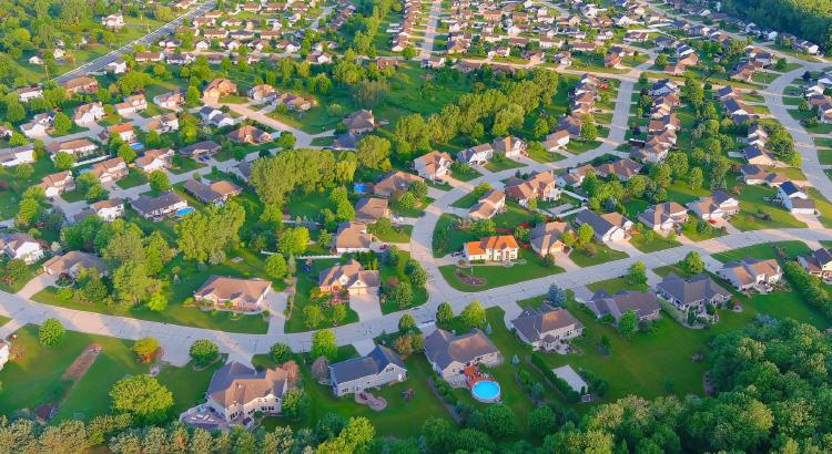 ¿Preparado para comprar tu primera casa en 2025? Descubre lo que puedes esperar del mercado de vivienda