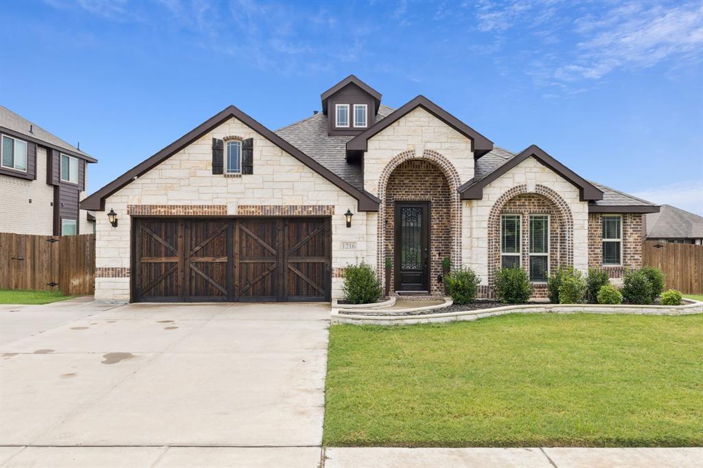 NEW DFW LISTING! 1216 Richard Pittmon Drive, DeSoto, TX