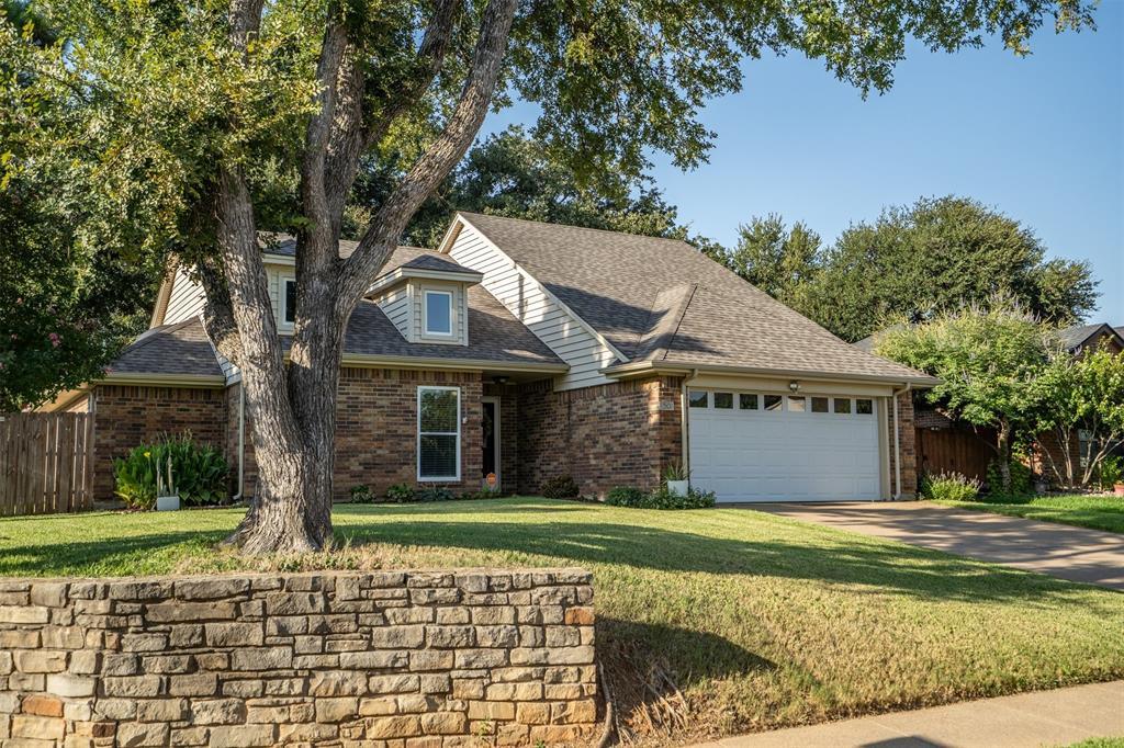 NEW DFW LISTING! 501 Post Oak Road, Grapevine, TX 76051-4465, Glade Crossing 1a & 1b