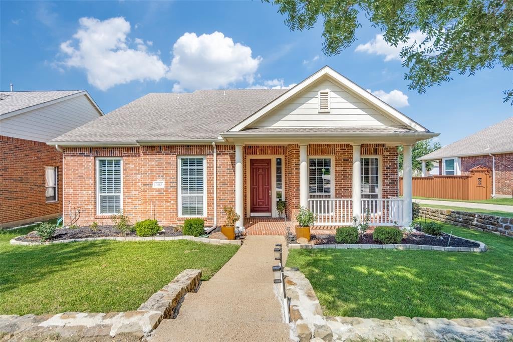 ¡NUEVA CASA A LA VENTA EN DFW! Dirección: 3813 Morning Dove, Carrollton, TX 75007-1459