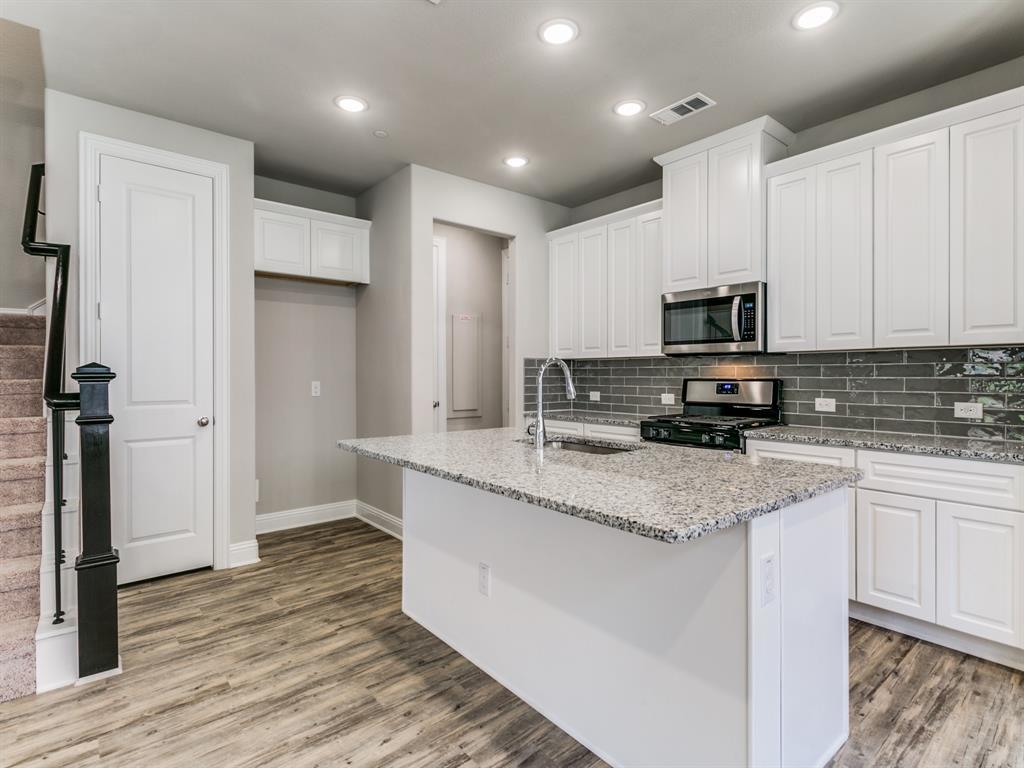 NEW DFW LISTING! 528 Hutchinson Lane, Lewisville, TX 75077, Normandy Village